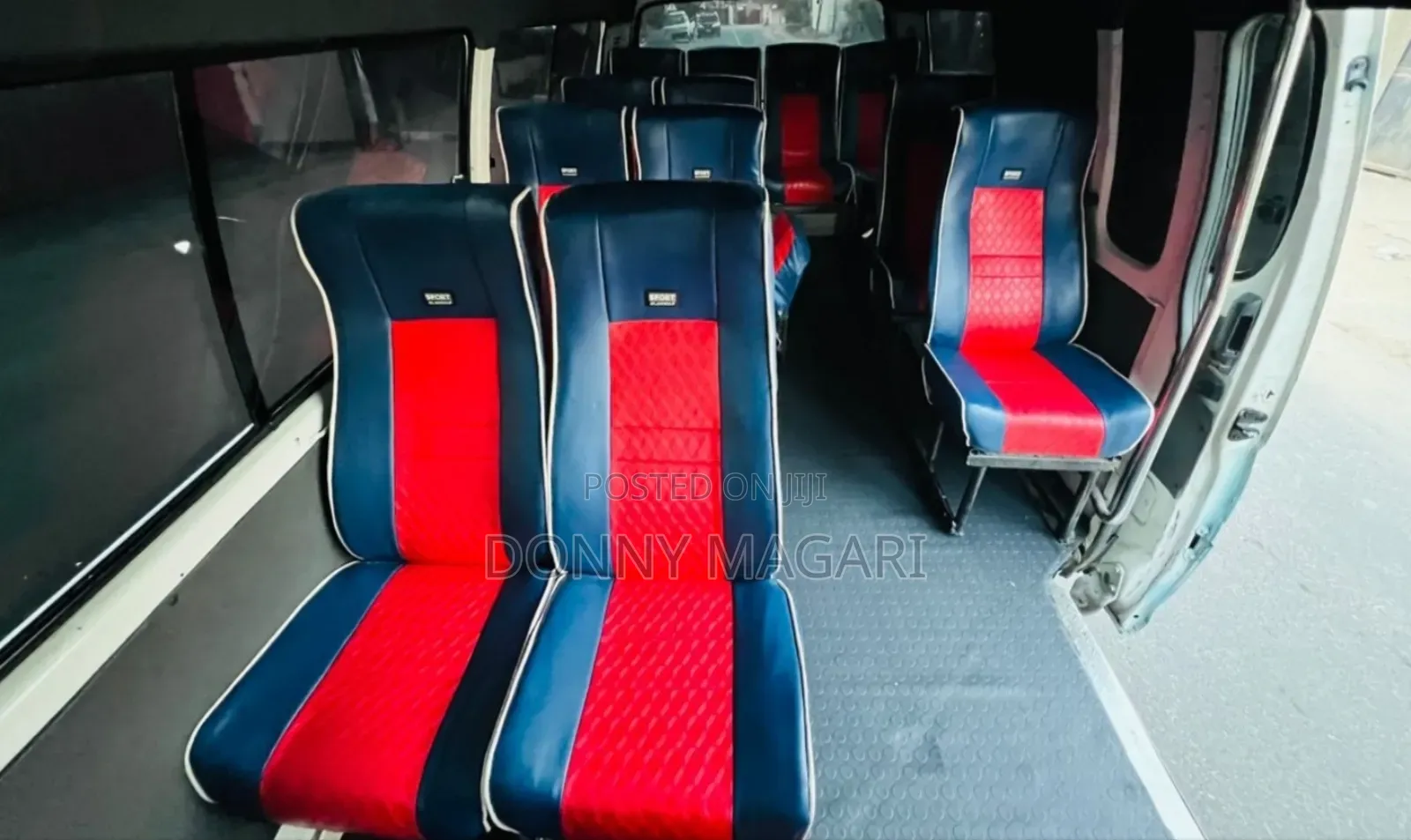 Toyota HiAce 2005 White