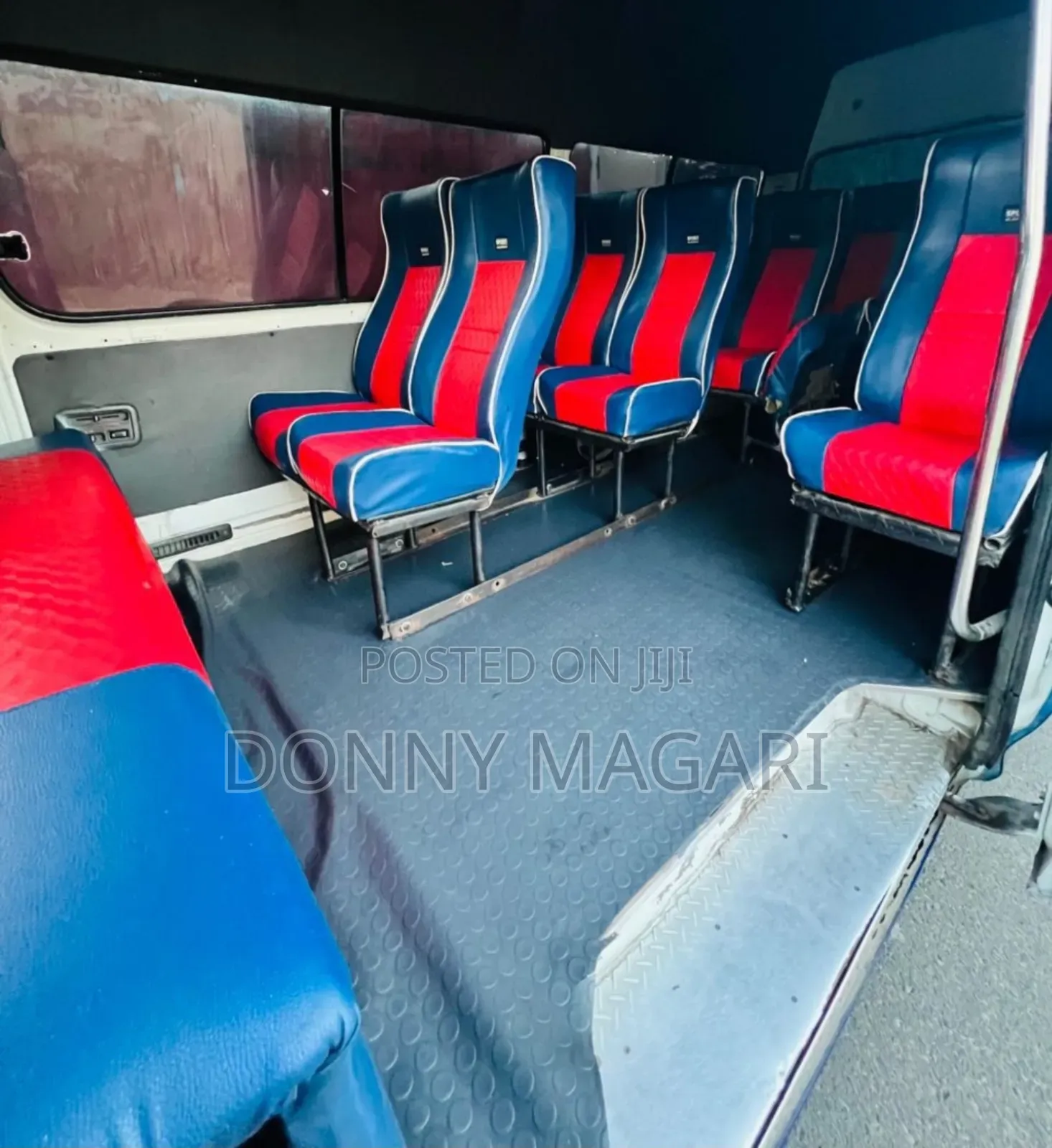 Toyota HiAce 2005 White