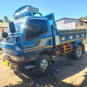 Mitsubishi Canter 2002 Blue