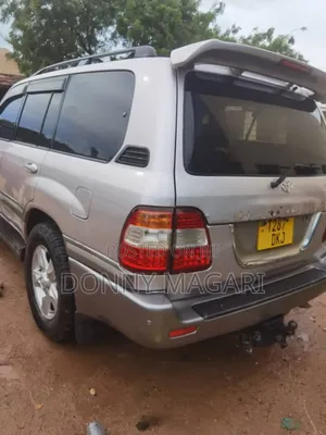 Toyota Land Cruiser 2010 Silver