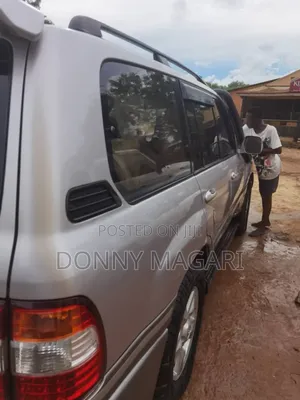Toyota Land Cruiser 2010 Silver