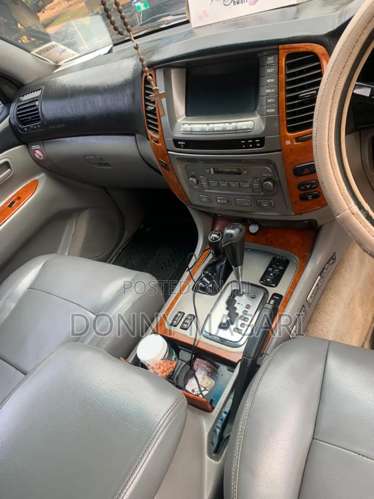 Toyota Land Cruiser 2010 Silver