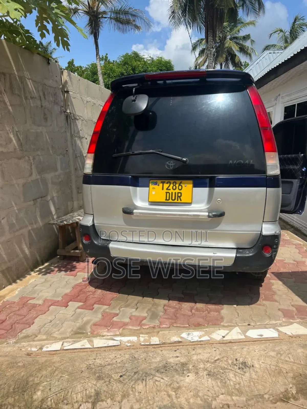 Toyota HiAce 2008 Blue