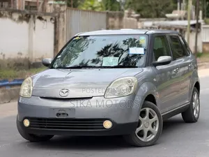 Mazda Verisa 2005 Silver