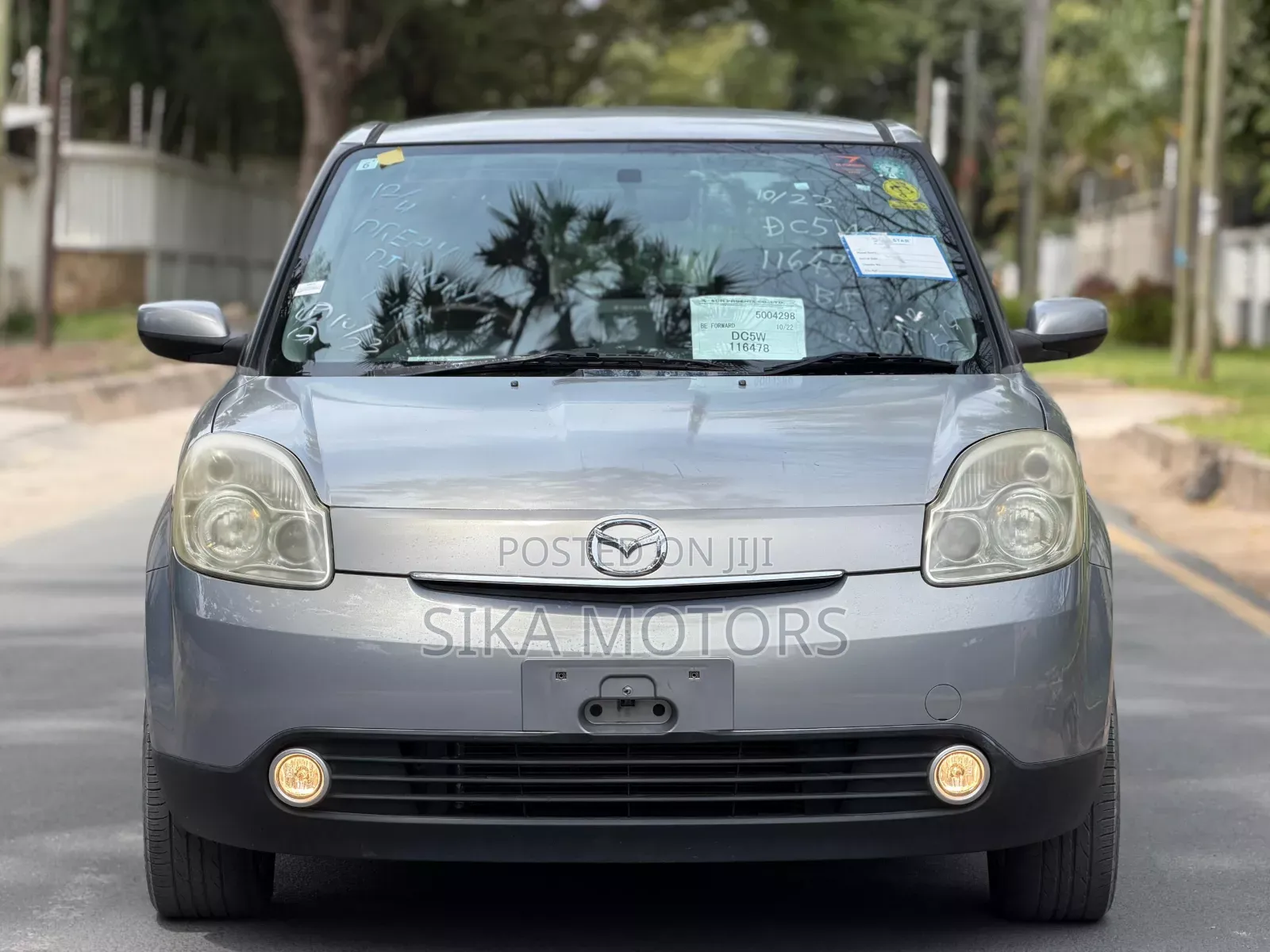 Mazda Verisa 2005 Silver