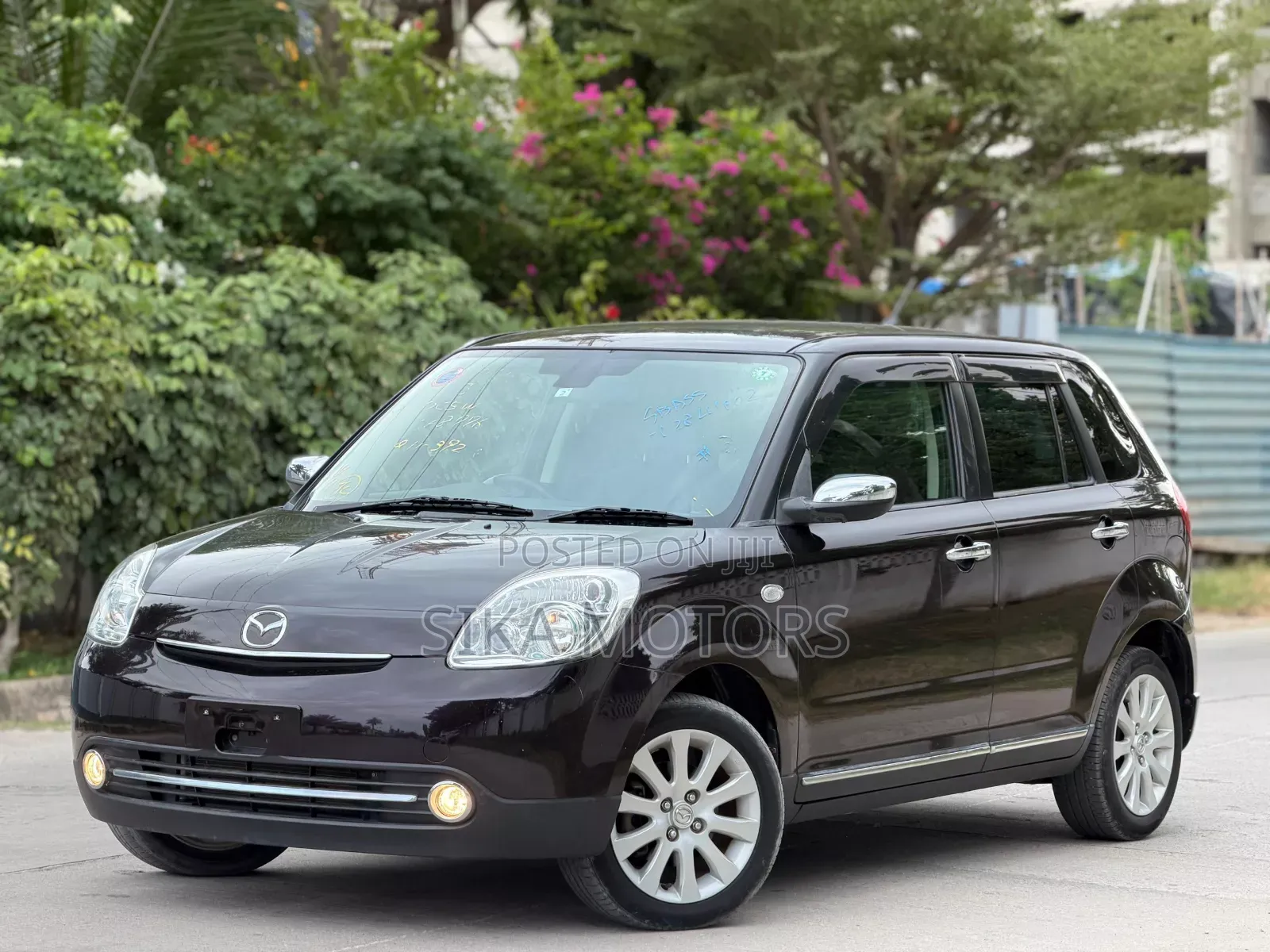 Mazda Verisa 2010 Black