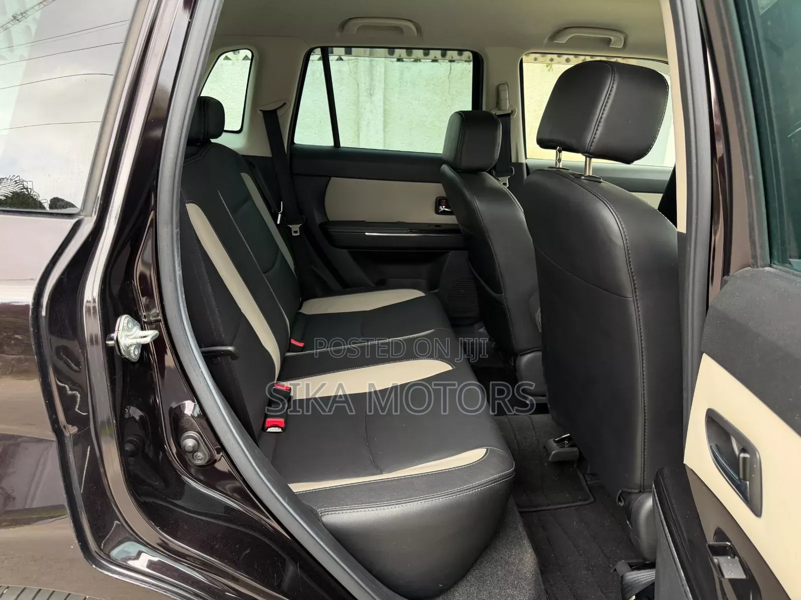 Mazda Verisa 2010 Black