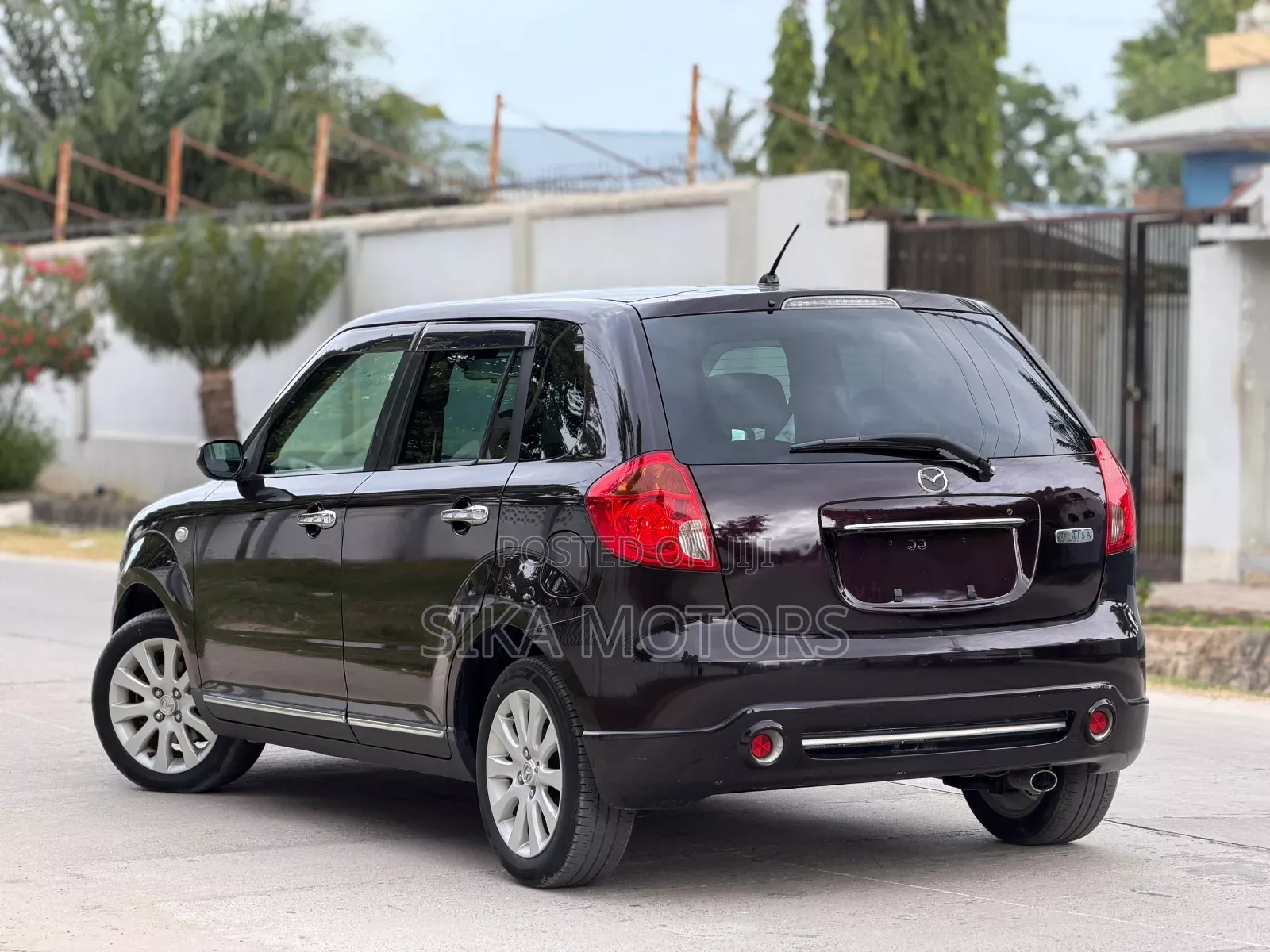 Mazda Verisa 2010 Black
