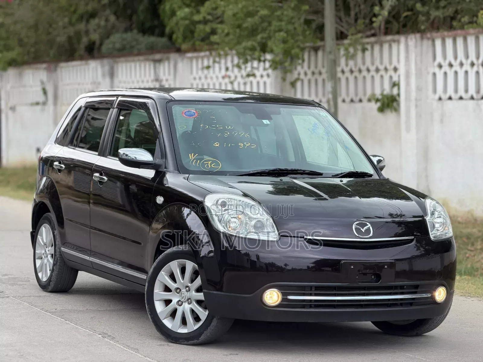 Mazda Verisa 2010 Black