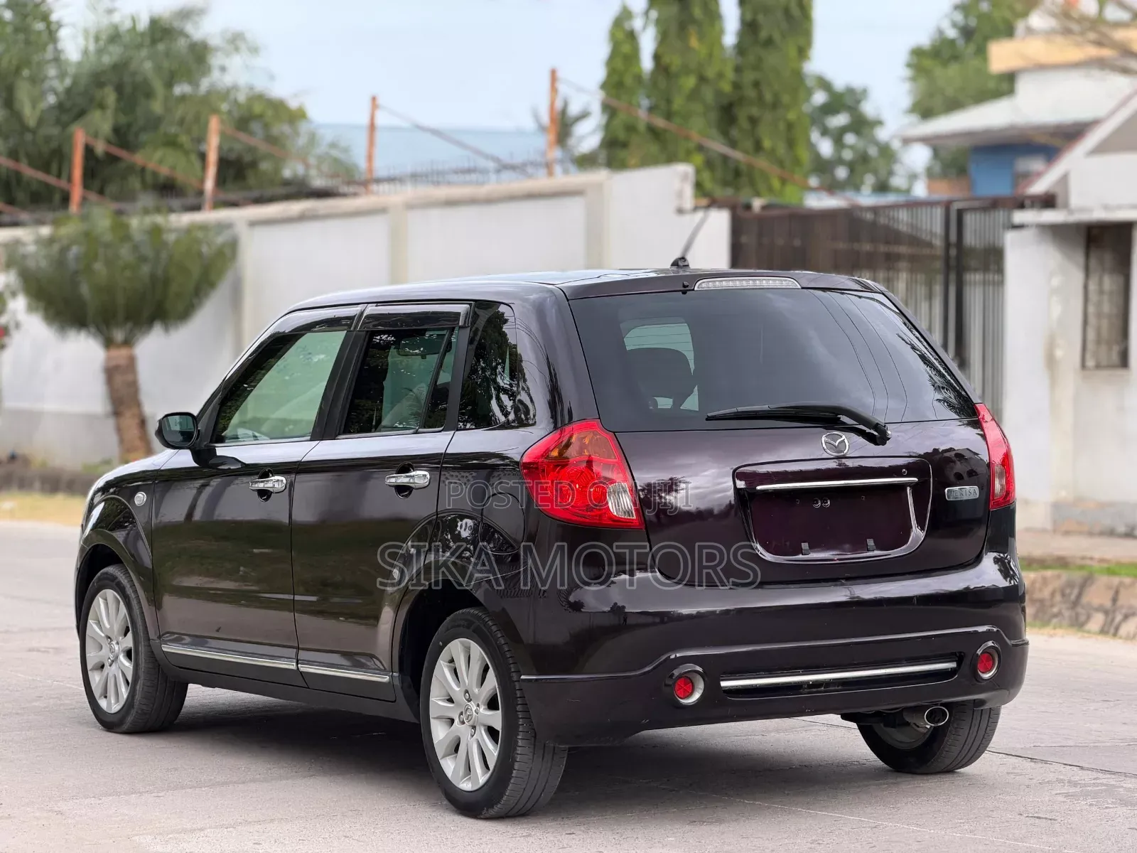 Mazda Verisa 2010 Black