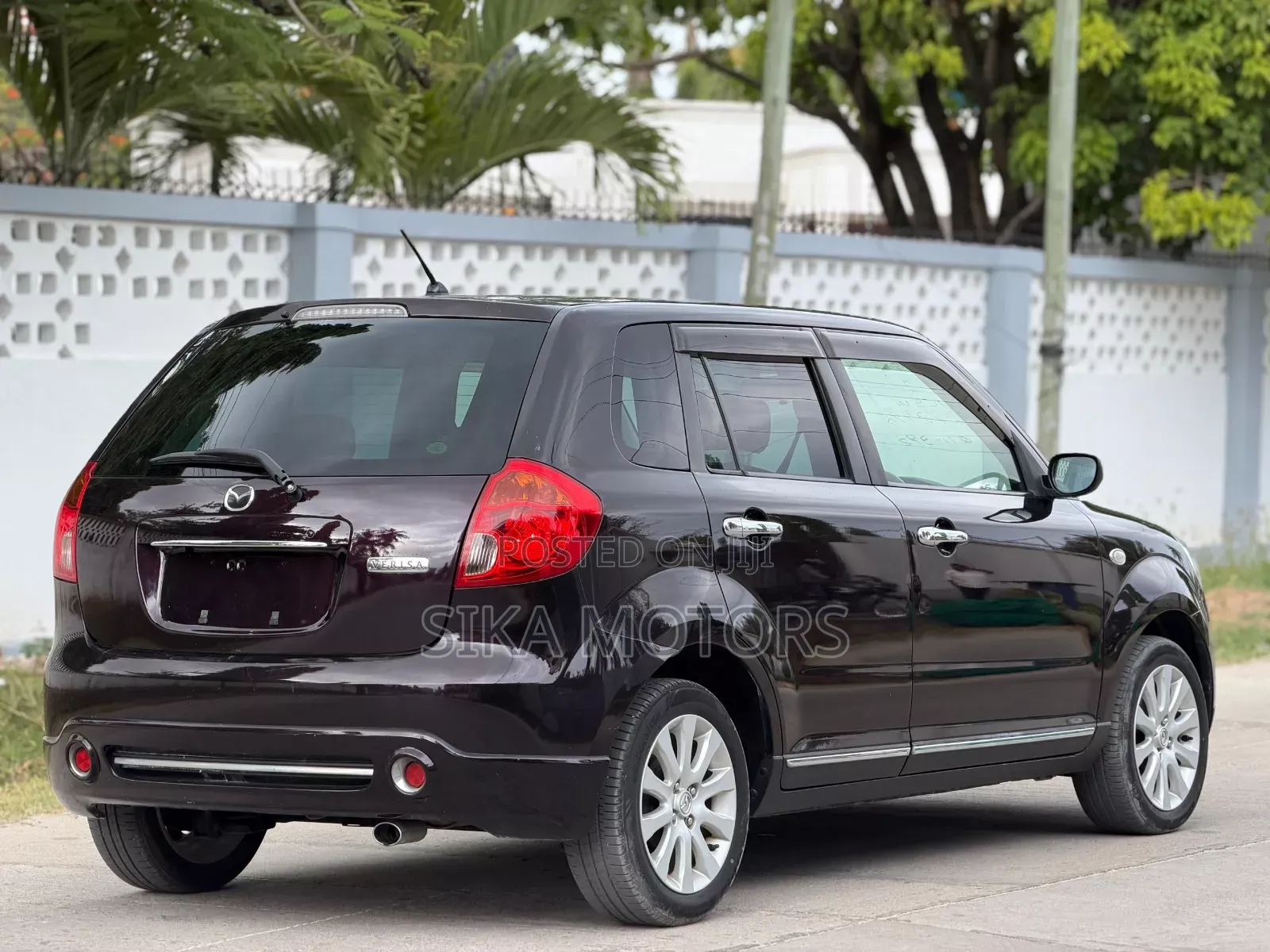 Mazda Verisa 2010 Black