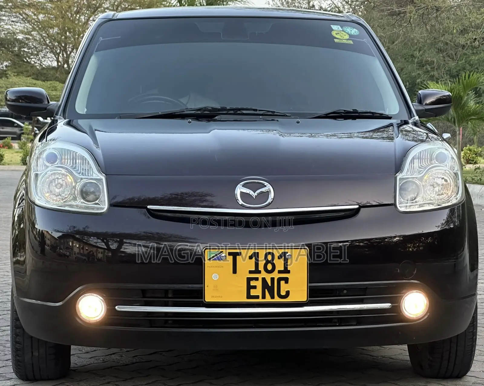 Mazda Verisa 2012 Maroon