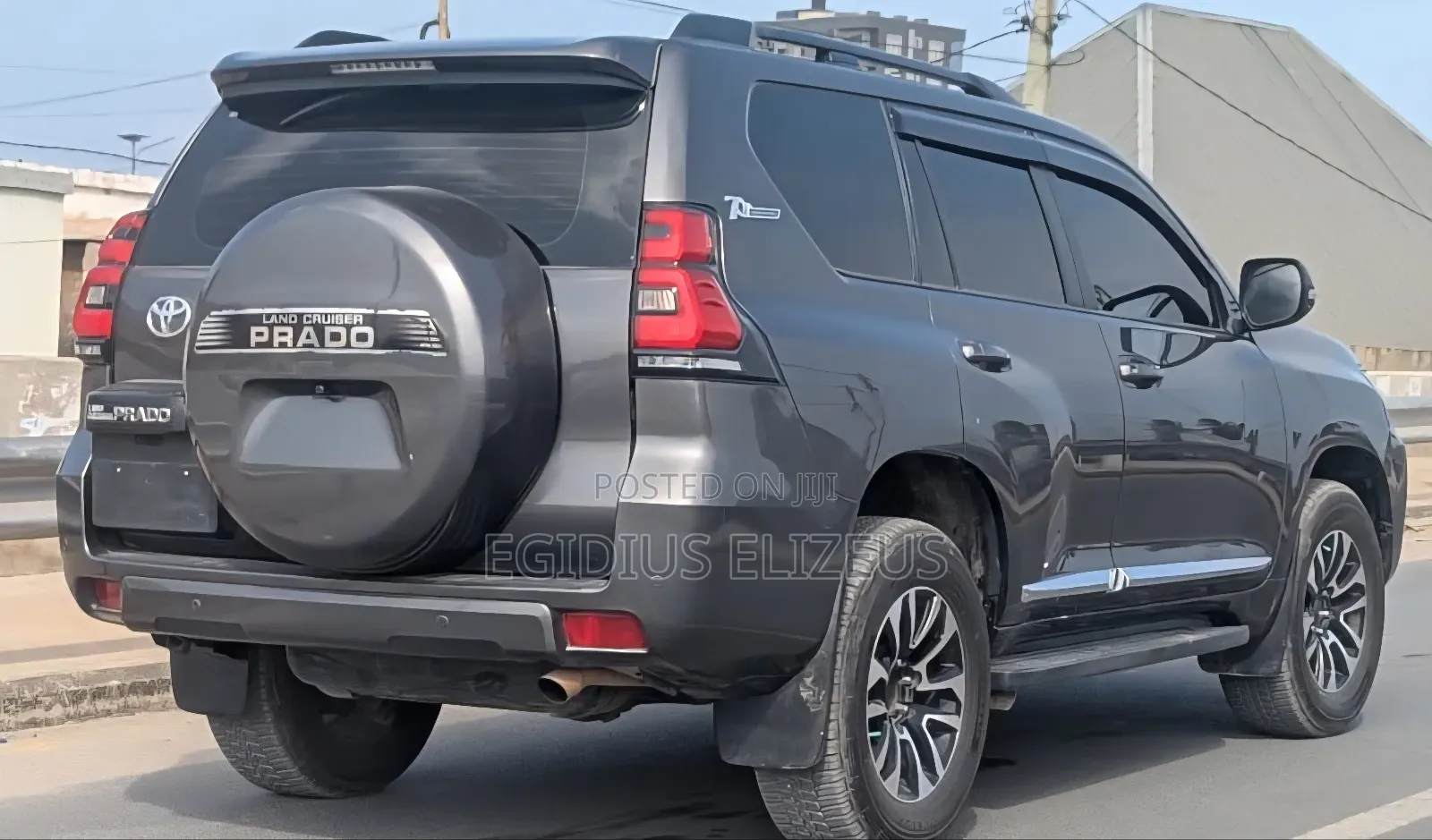 Toyota Land Cruiser Prado 2018 Gray