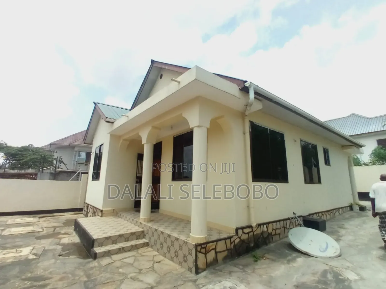 3bdrm Block of Flats in Kimara Baruti for rent