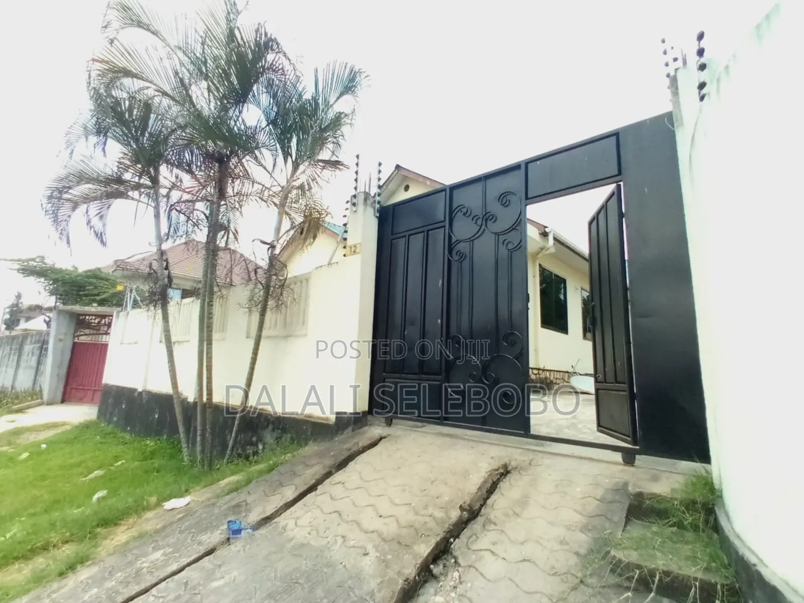 3bdrm Block of Flats in Kimara Baruti for rent