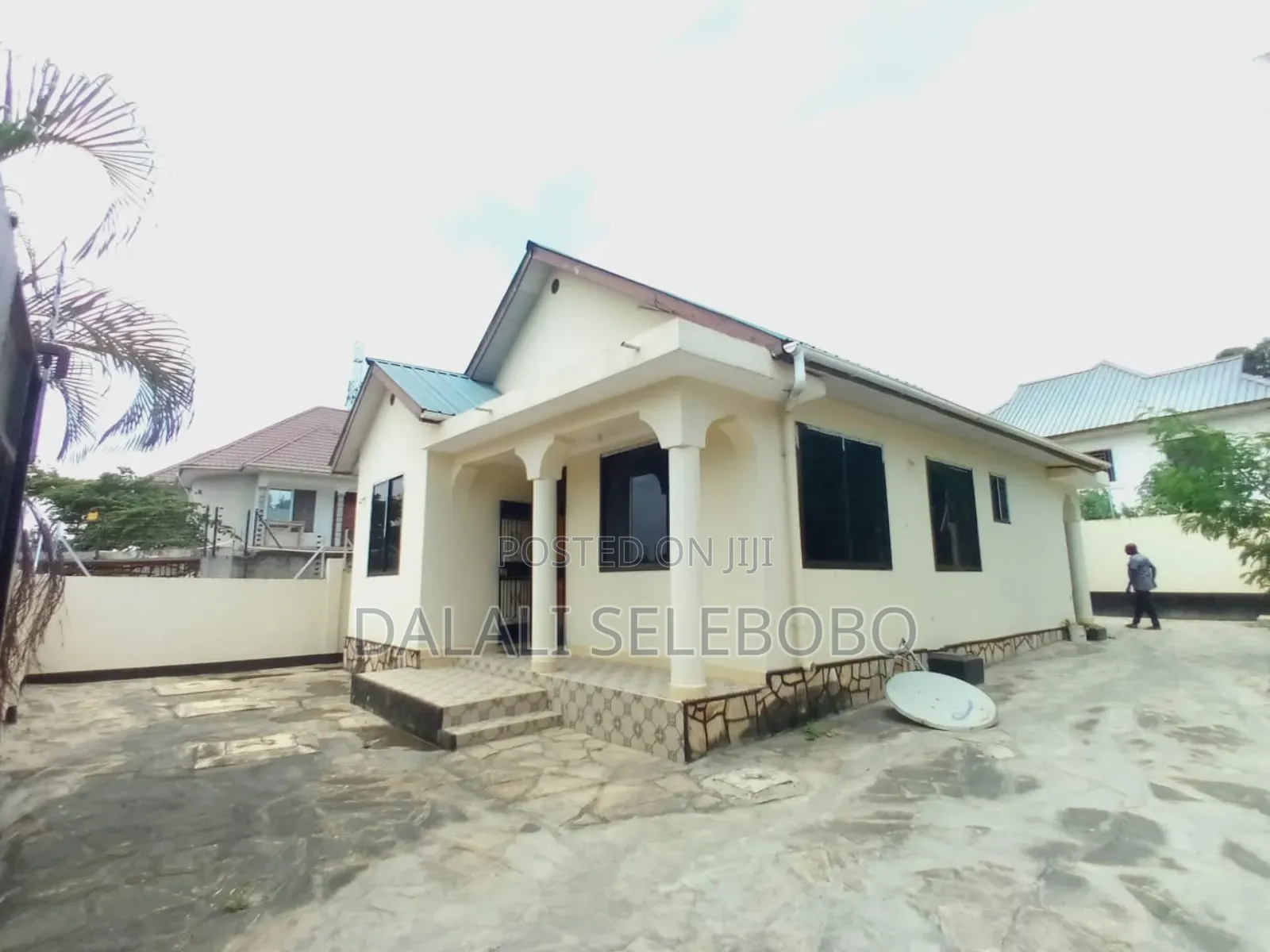 3bdrm Block of Flats in Kimara Baruti for rent