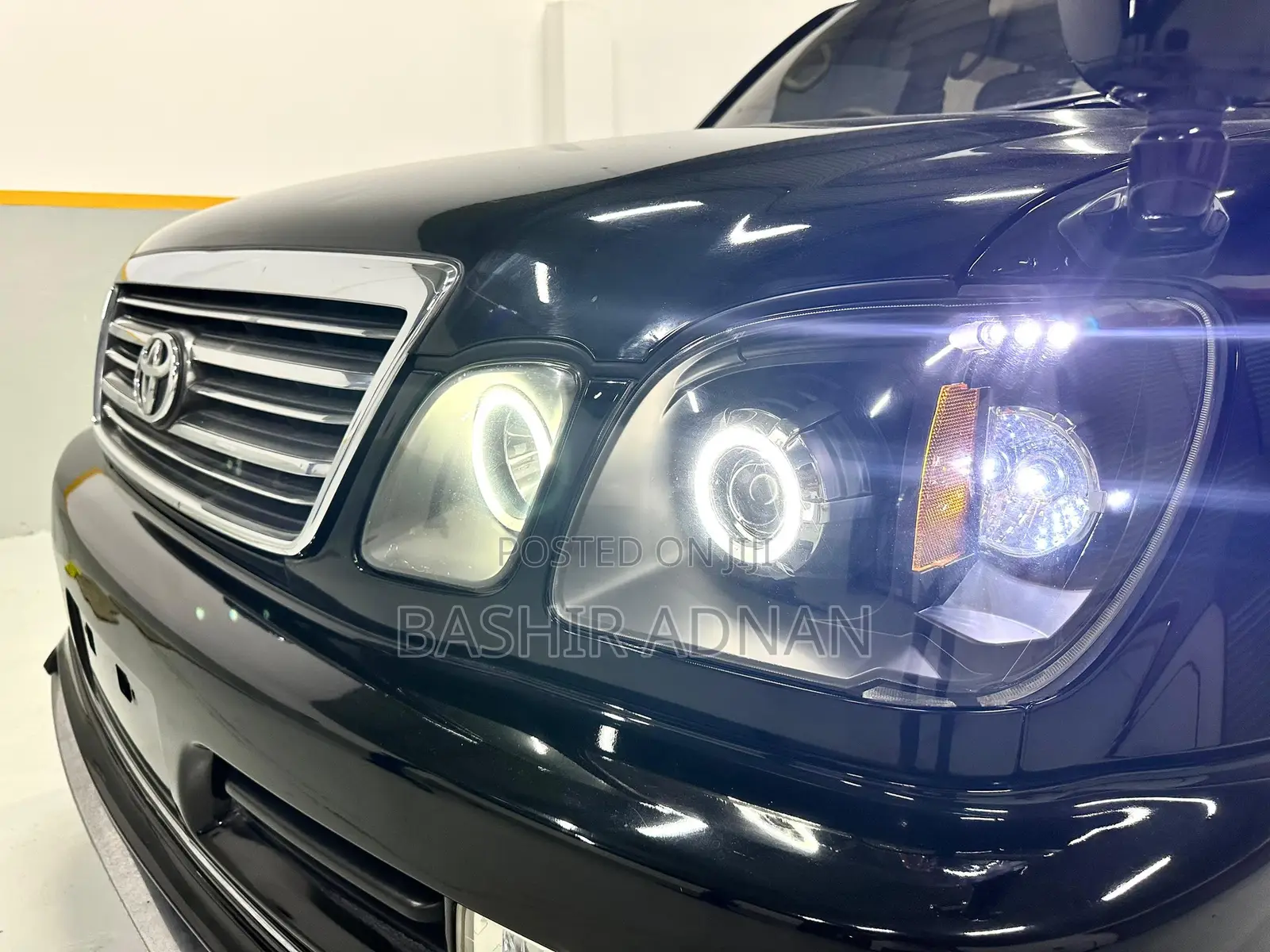Toyota Land Cruiser HDJ 100 2000 Black