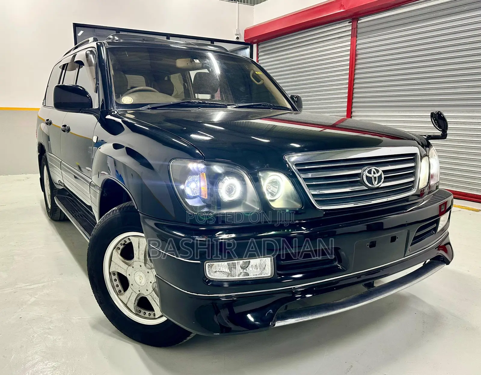 Toyota Land Cruiser HDJ 100 2000 Black