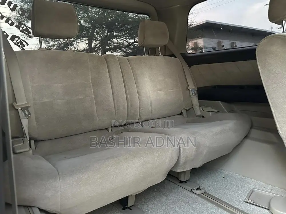 Toyota Alphard 2.4 Petrol FWD 2004 Silver