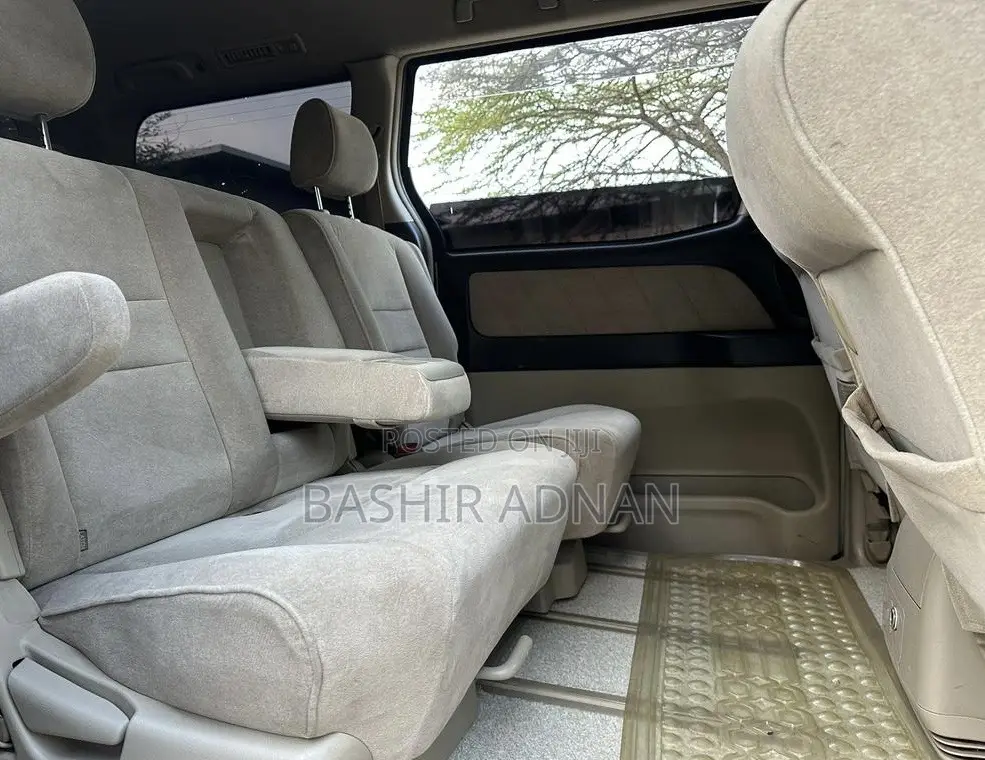 Toyota Alphard 2.4 Petrol FWD 2004 Silver