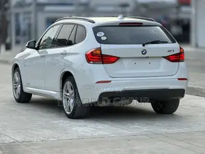BMW X1 sDrive28i 4dr SUV (2.0L 4cyl Turbo 8A) 2014 White