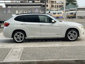BMW X1 sDrive28i 4dr SUV (2.0L 4cyl Turbo 8A) 2014 White
