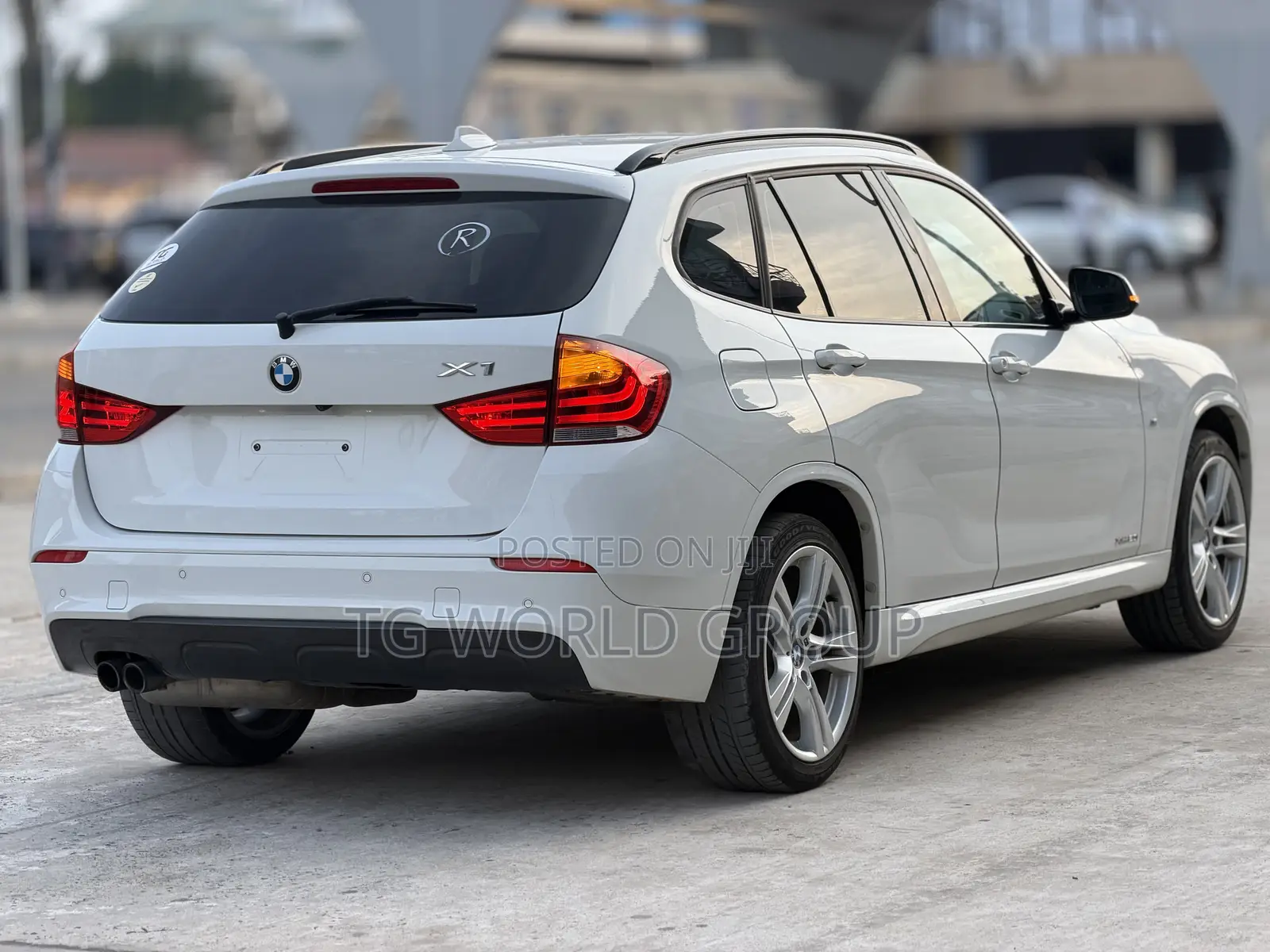 BMW X1 sDrive28i 4dr SUV (2.0L 4cyl Turbo 8A) 2014 White