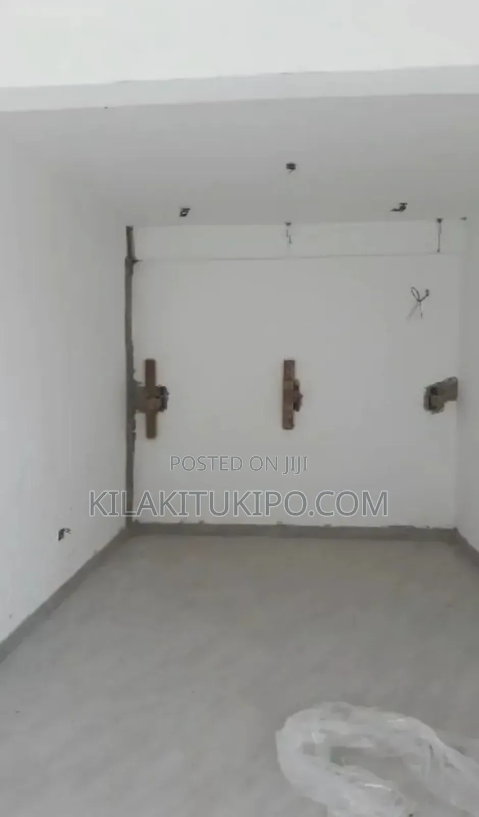 Commercial 5 Shop for Rent 2 in 1 Big Space