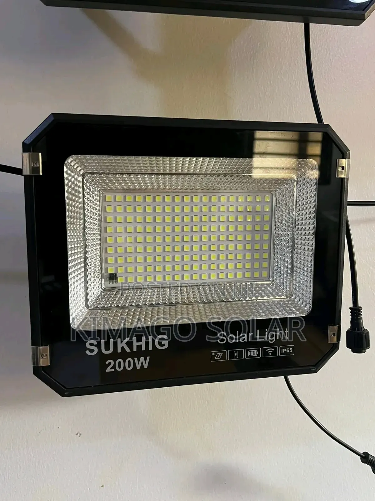 Taa Ya Solar Hii Floodlight 200w Nzuri Sana Mwanga Mkali
