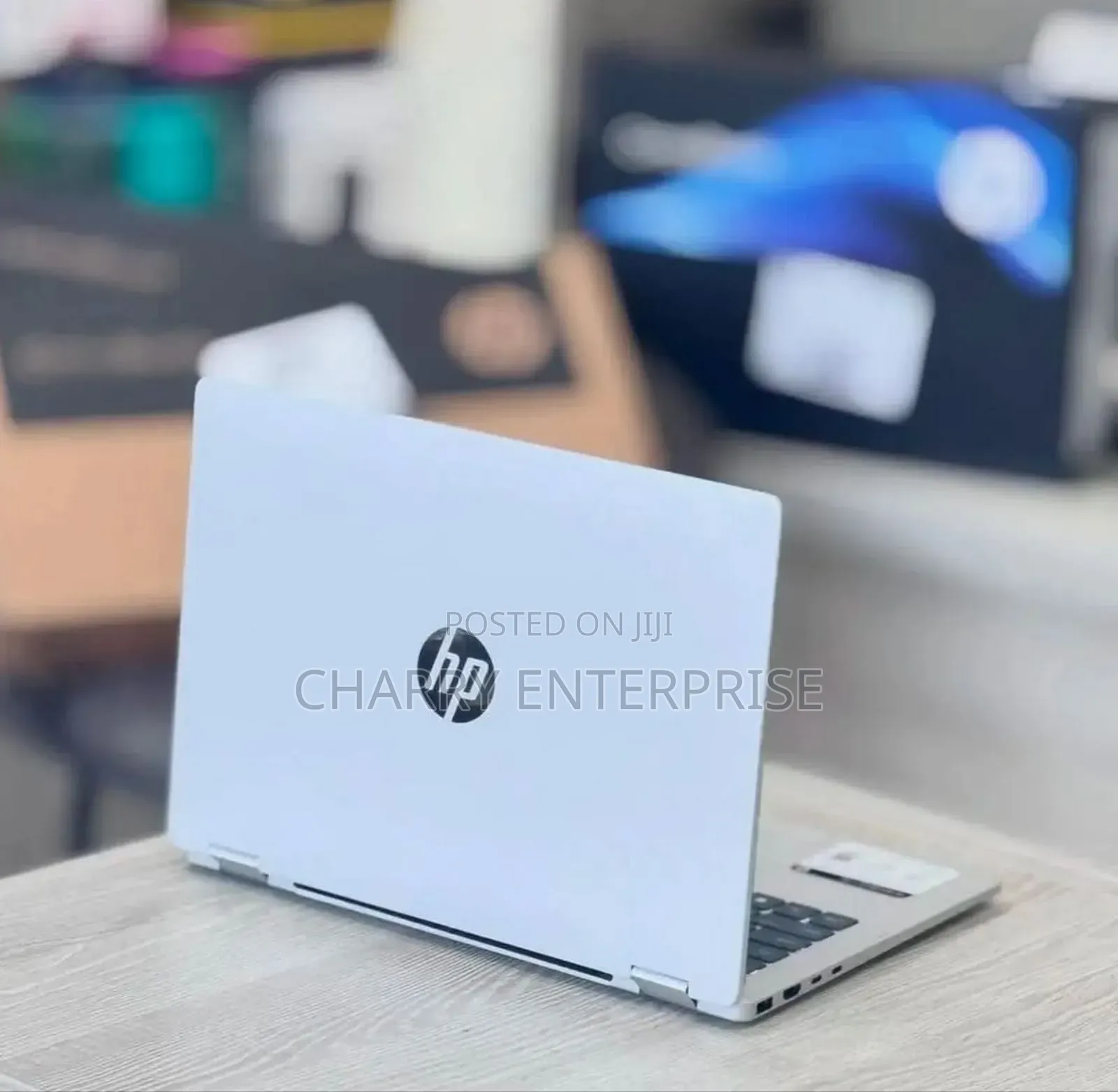New Laptop HP OmniBook 5 Flip 16GB Intel Core I7 SSD 512GB