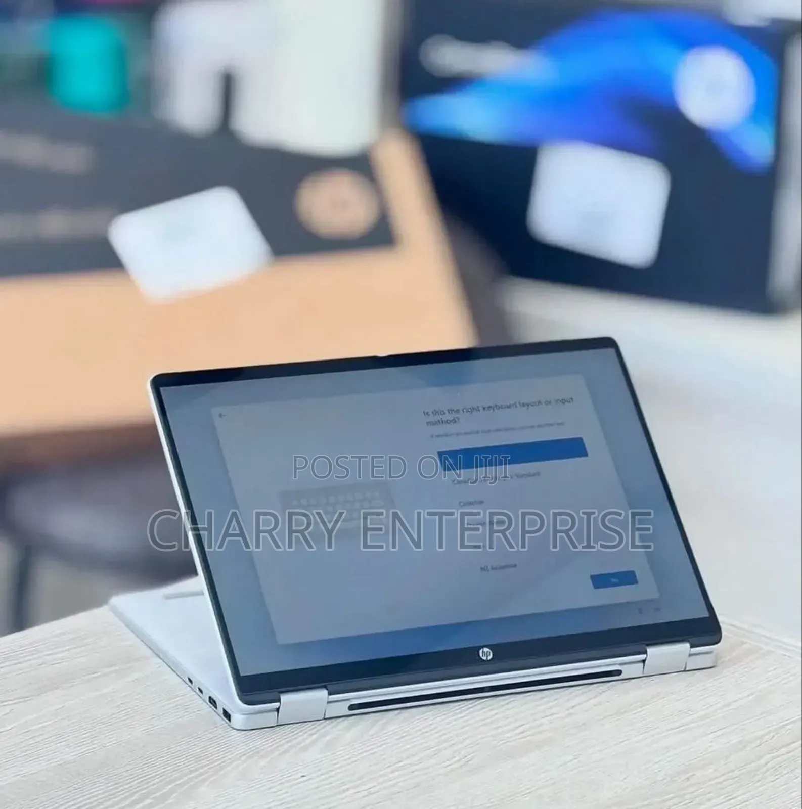 New Laptop HP OmniBook 5 Flip 16GB Intel Core I7 SSD 512GB