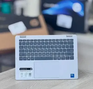 New Laptop HP OmniBook 5 Flip 16GB Intel Core I7 SSD 512GB