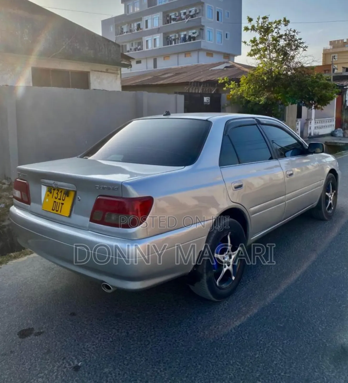 Toyota Carina 2000 Silver