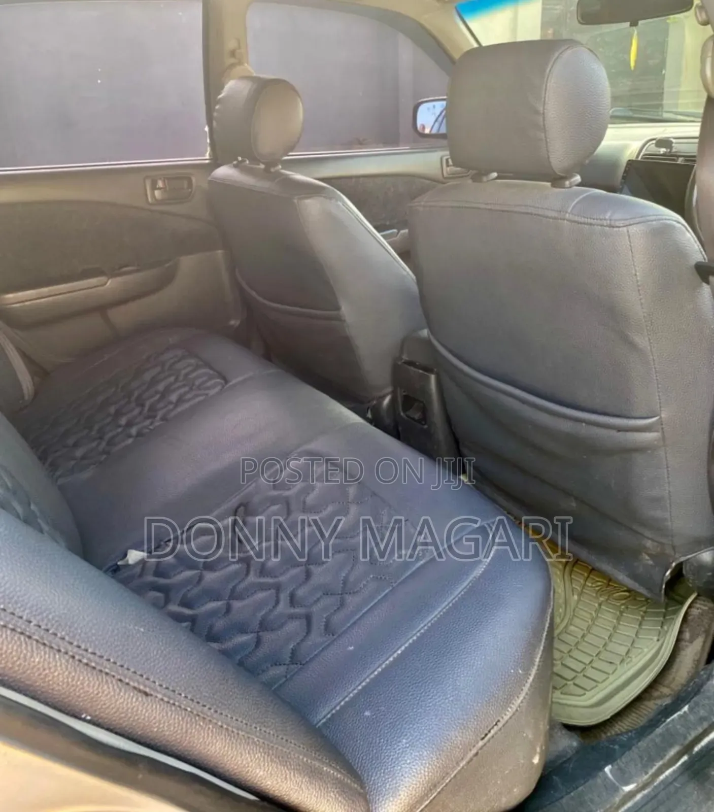 Toyota Carina 2000 Silver