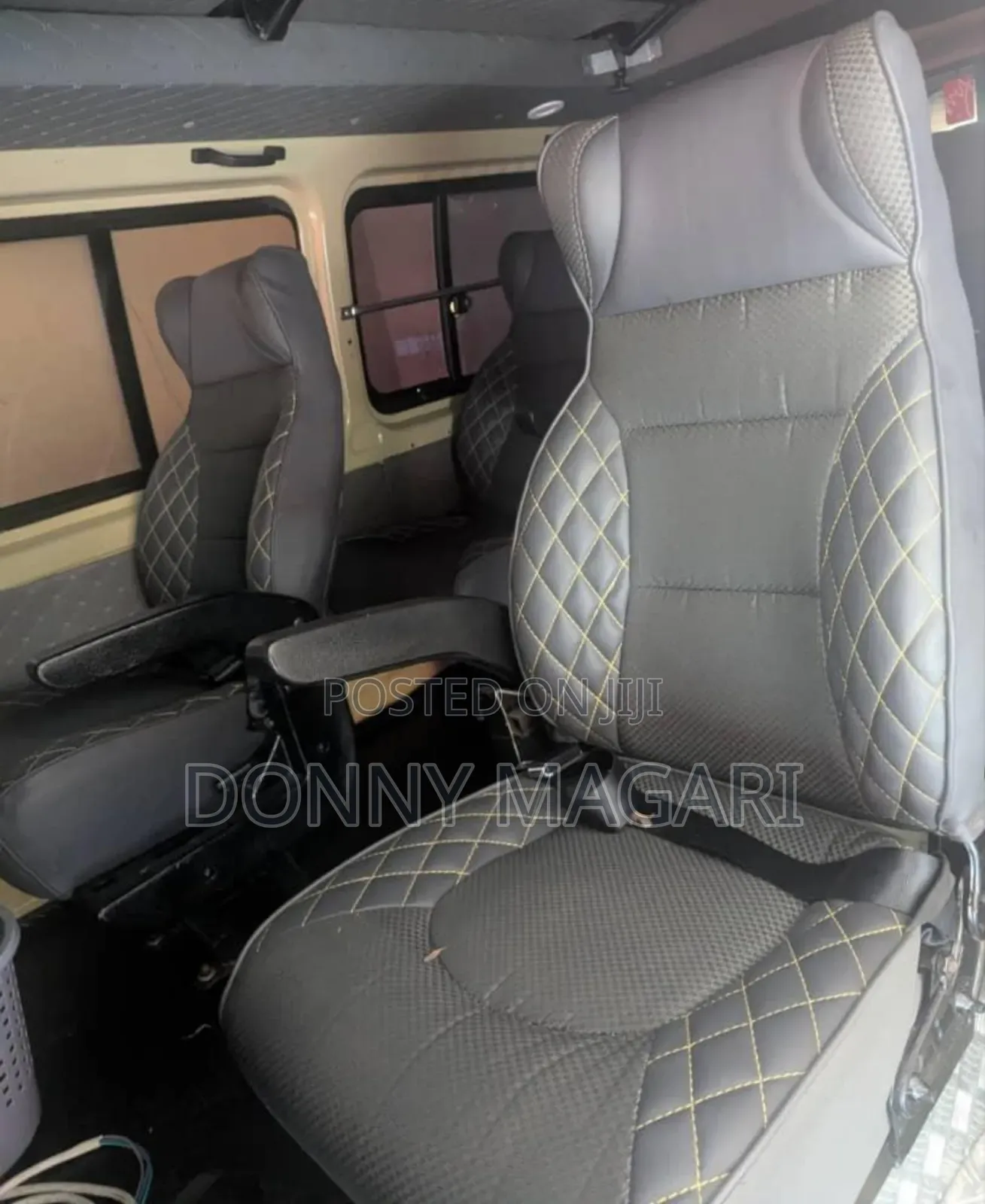 Toyota HiAce 2008 Beige
