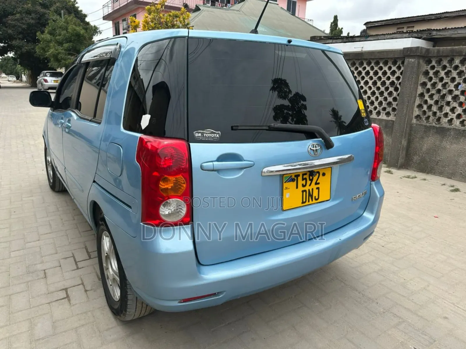 Toyota Raum 2004 Blue