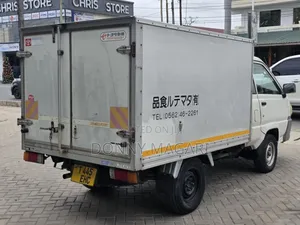 Toyota Townance 2002 White