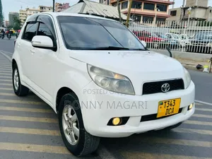 Toyota Rush 2006 White