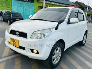 Toyota Rush 2006 White