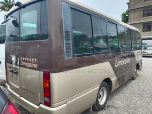 Nissan Civilian 2003