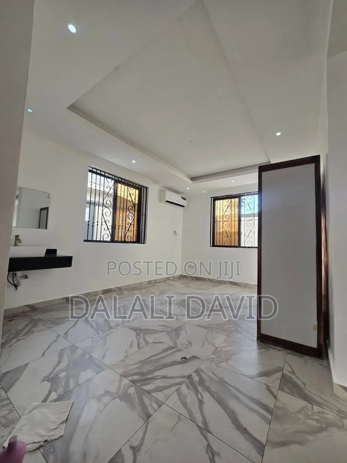 4bdrm Villa in Mikocheni for rent