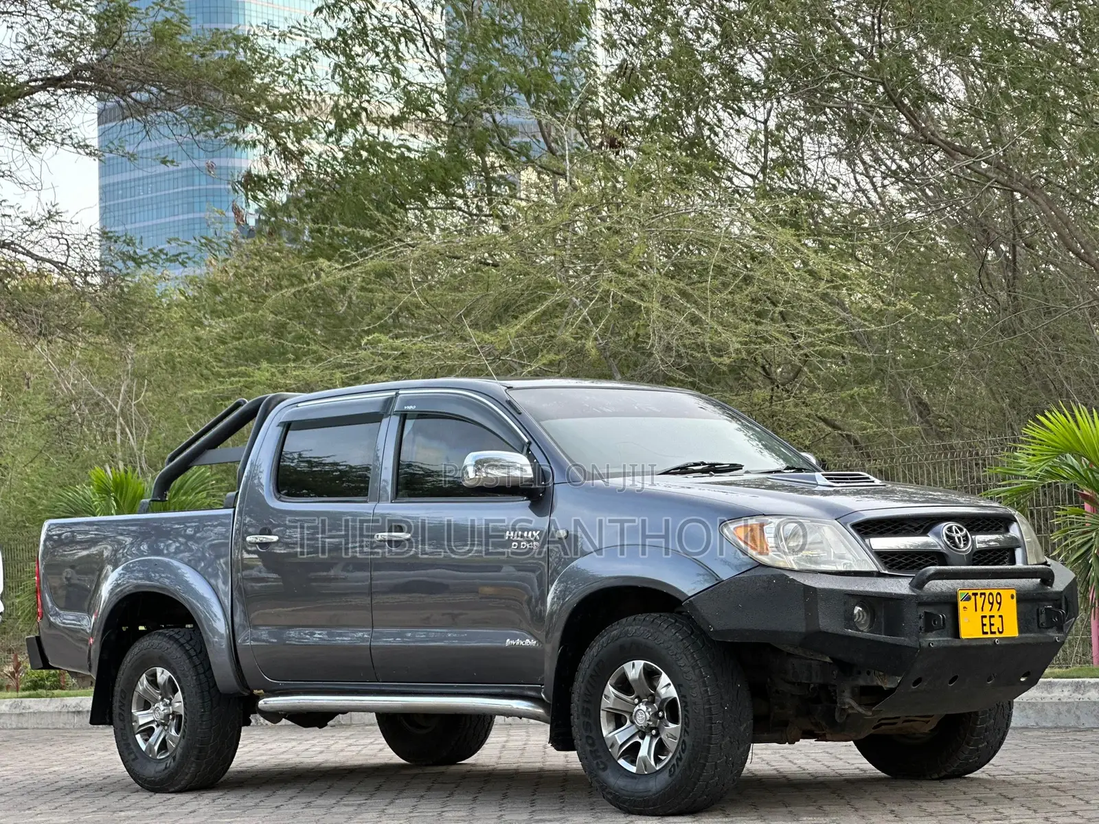 Toyota Hilux 2010 Gray