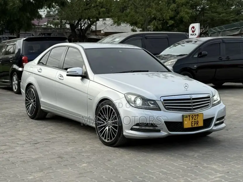Mercedes-Benz C-Class 2012 Silver