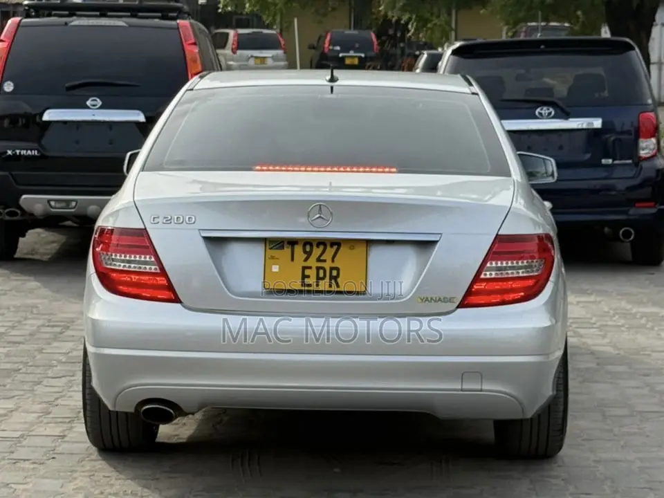 Mercedes-Benz C-Class 2012 Silver