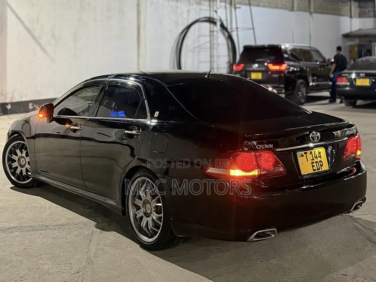 Toyota Crown 2009 Matt Black