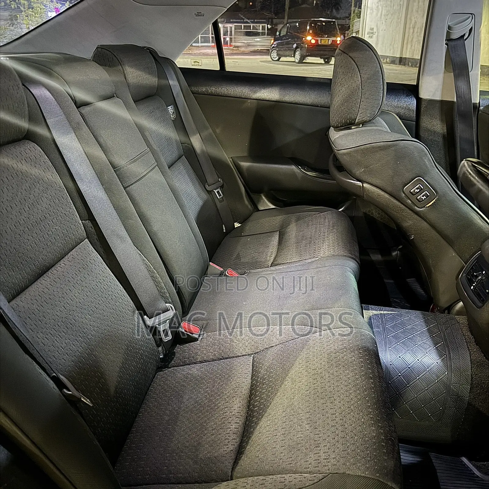 Toyota Crown 2009 Matt Black