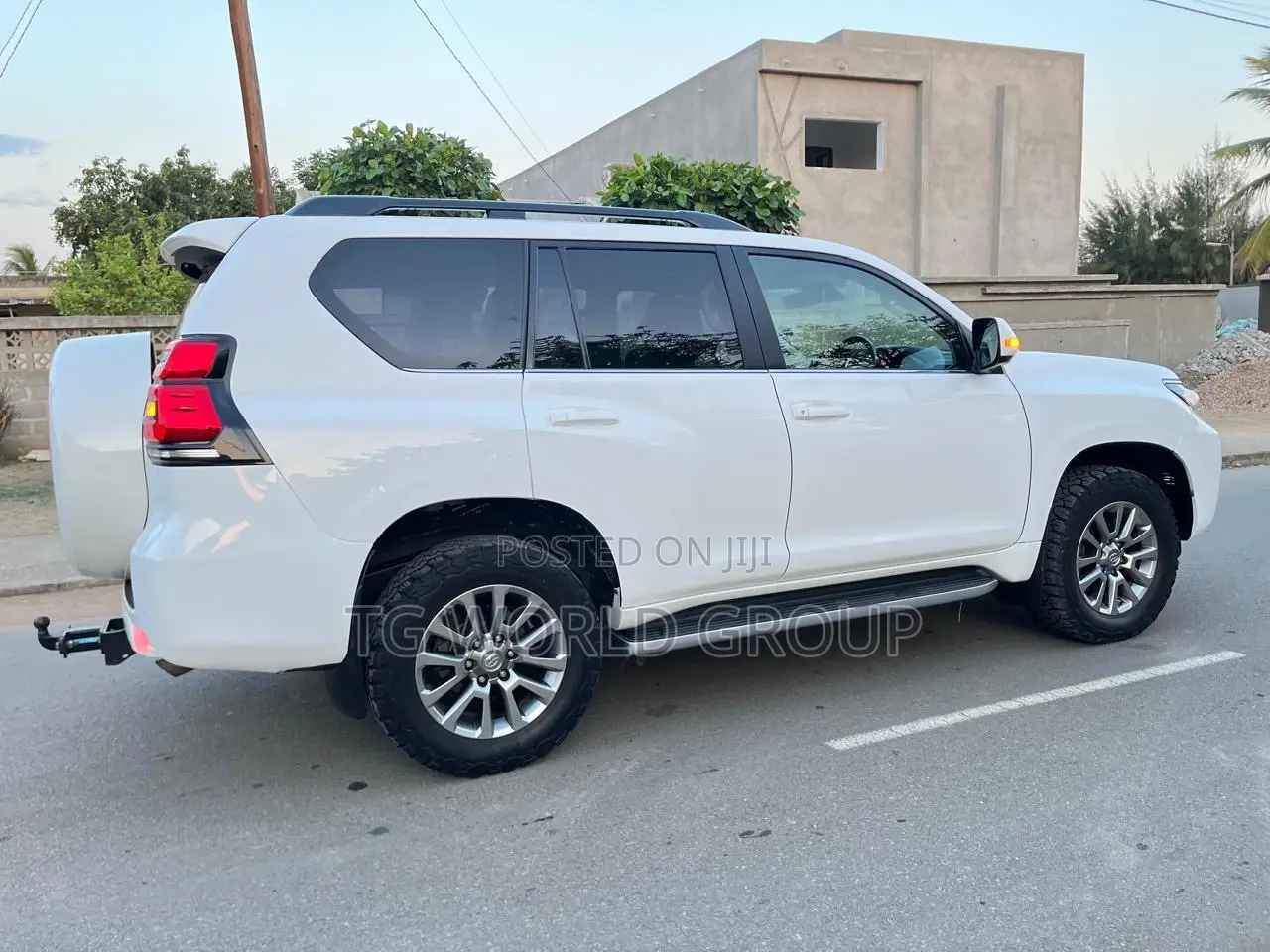 Toyota Land Cruiser Prado 2.8 2020 White