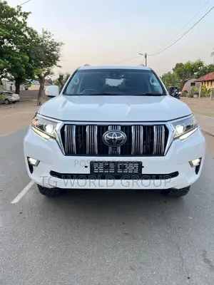 Toyota Land Cruiser Prado 2.8 2020 White
