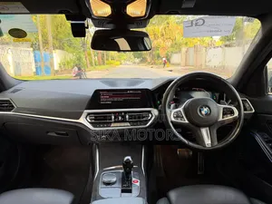 BMW 320i Sedan RWD 2020 Gray