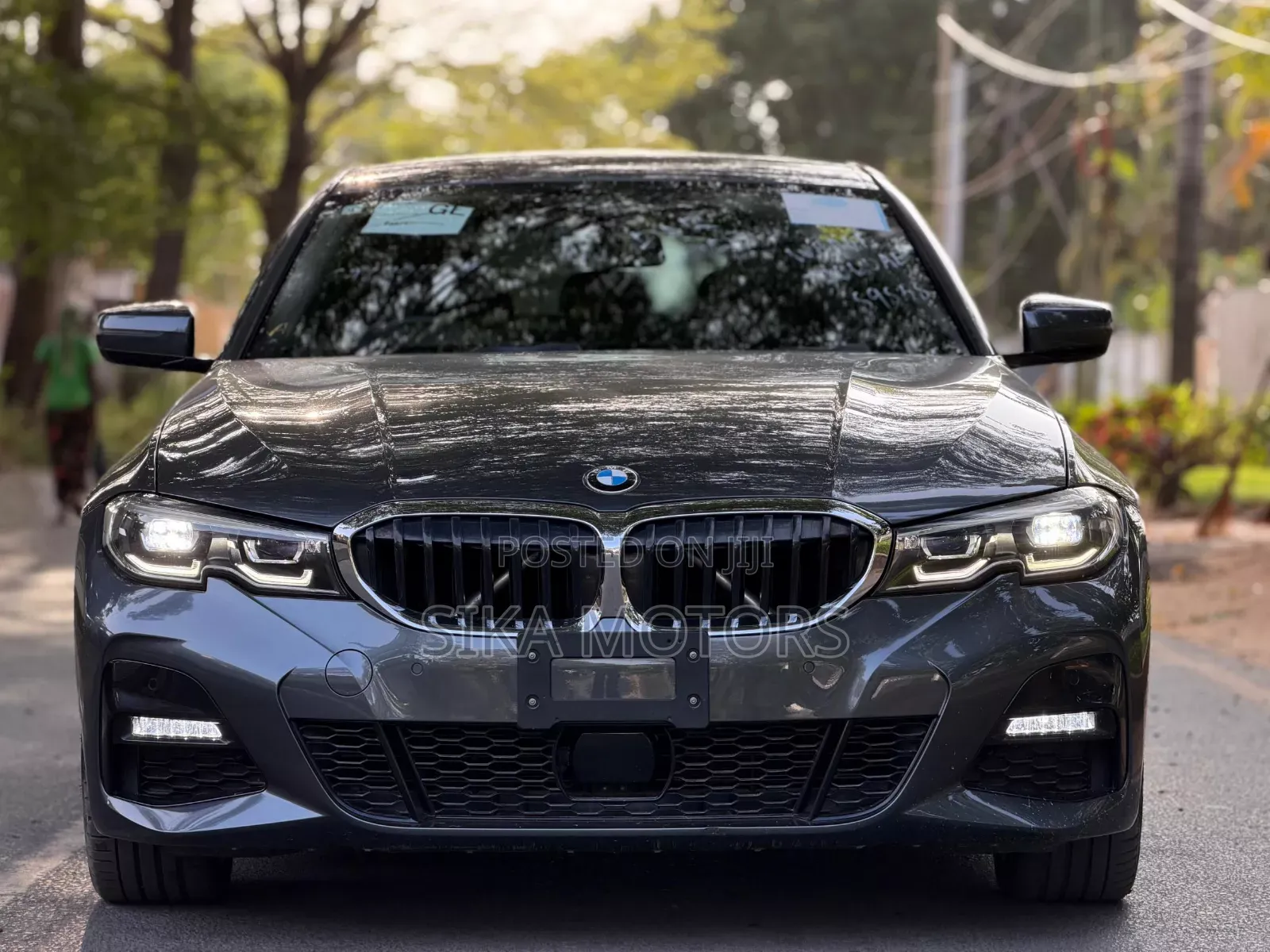 BMW 320i Sedan RWD 2020 Gray